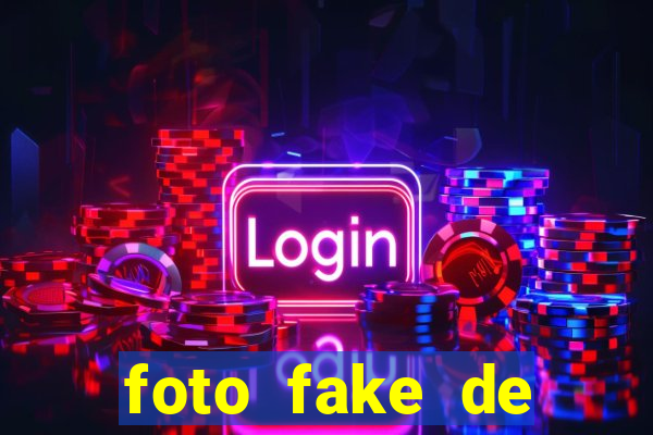 foto fake de menina no espelho cabelo cacheado